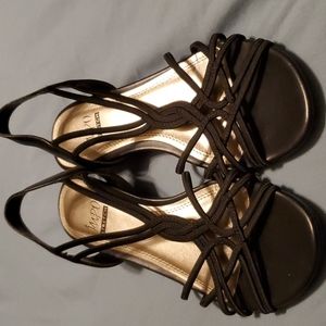 Women's size 7 1/2 sandals